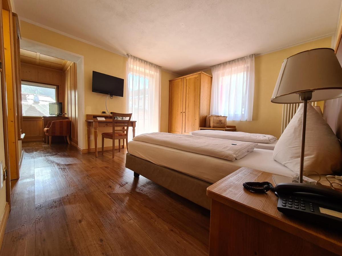 Hotel Astoria Canazei Buitenkant foto