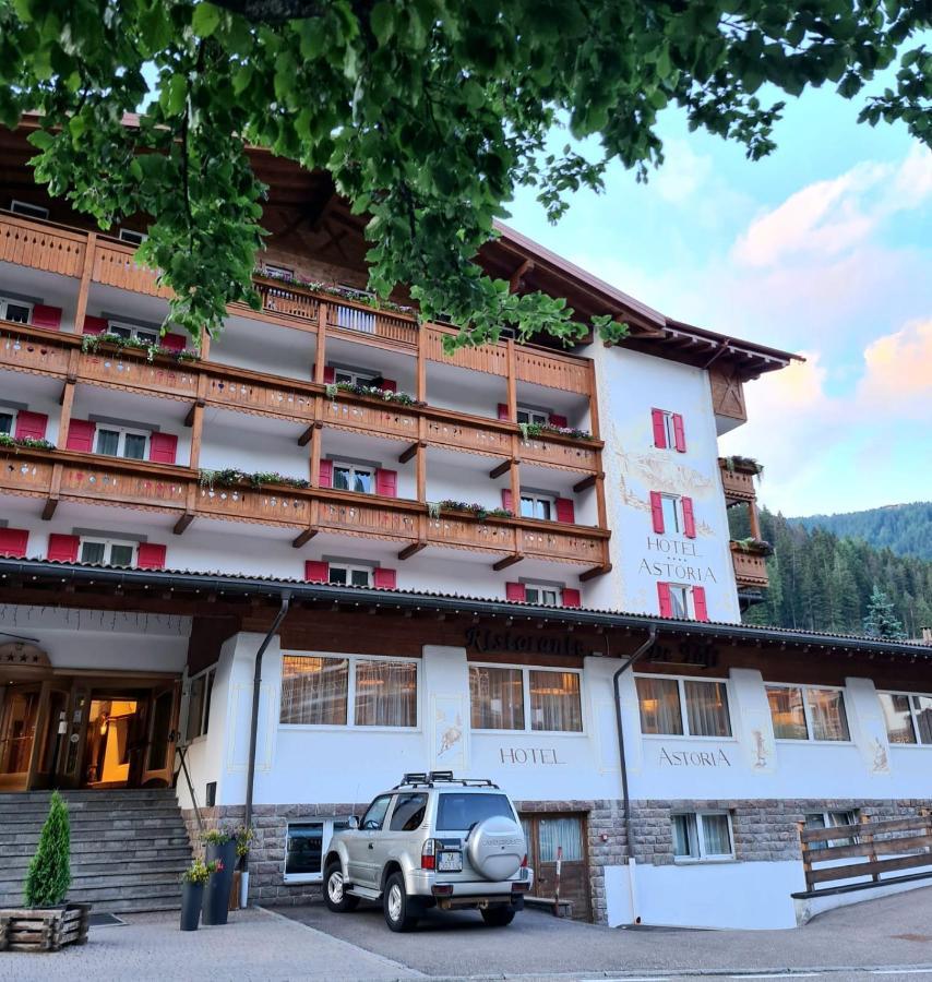 Hotel Astoria Canazei Buitenkant foto