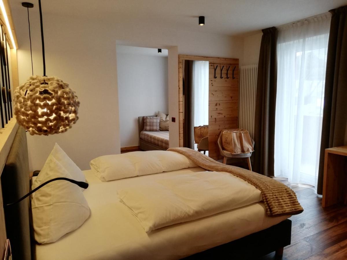 Hotel Astoria Canazei Buitenkant foto